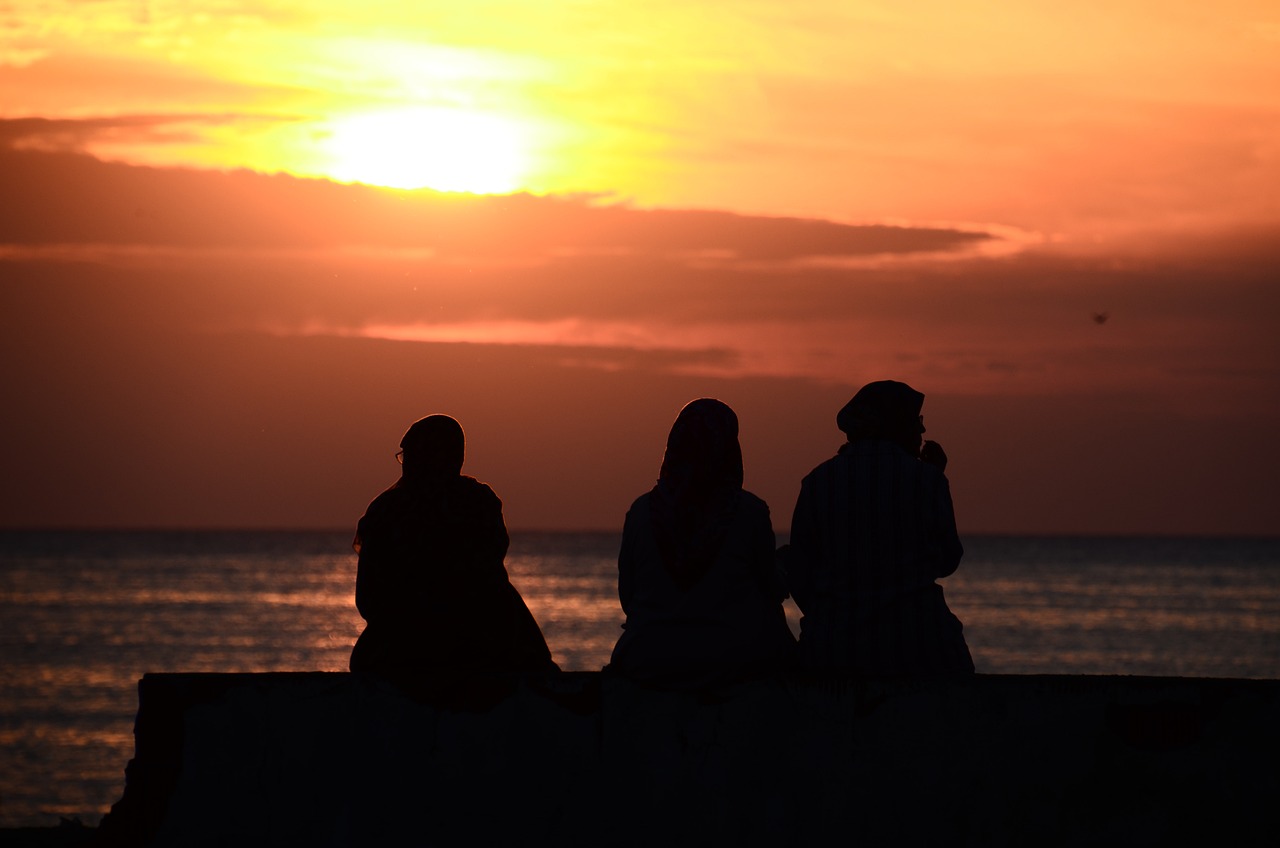 black sea, sunset, women-1994338.jpg